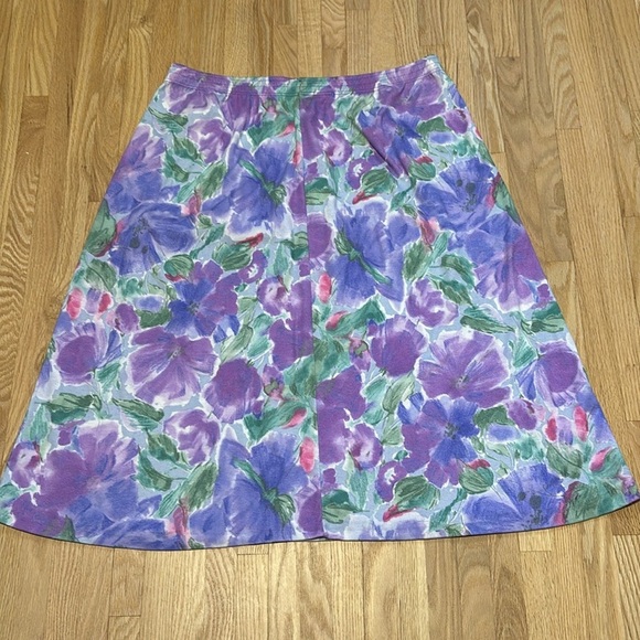 Vintage Bay Club Matching Floral Skirt & T-shirt Top - Picture 9 of 9